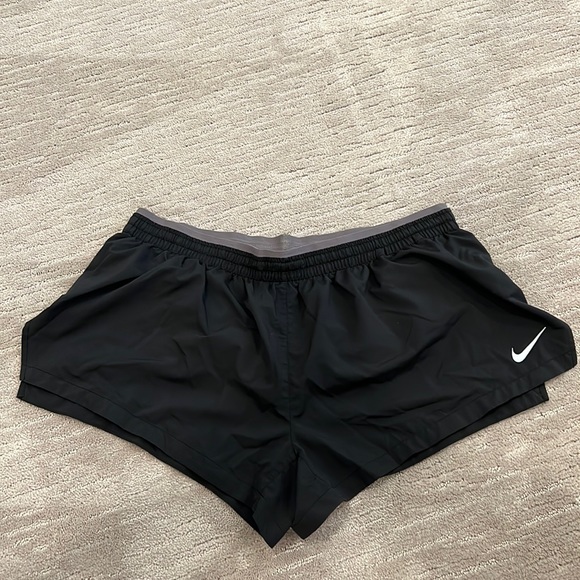 Nike running shorts - Picture 1 of 2